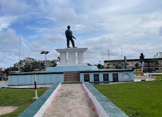 cameroon/edea/landmark/monument-du-cinquantenaire-de-l-armee