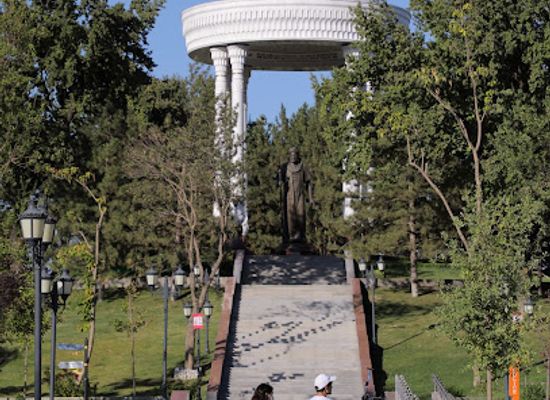 uzbekistan/tashkent/landmark/alley-of-writers
