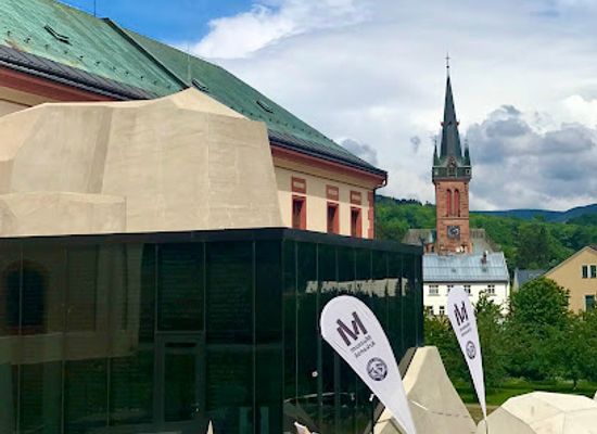 czechia/krkonose/landmark/krkonosske-muzeum-ve-vrchlabi-navstevnicke-centrum-krkonosskeho-narodniho-parku