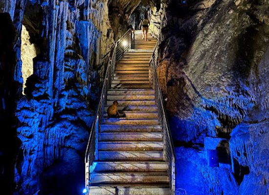 gibraltar/st-michael-s-cave/landmark/rock-of-gibraltar