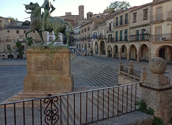 spain/extremadura/landmark/plaza-mayor-de-trujillo