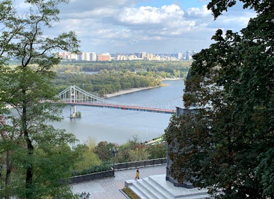 ukraine/seversky-donets-river/landmark/volodymyr-the-great-monument
