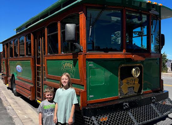 oregon/klamath-basin/landmark/crater-lake-trolley