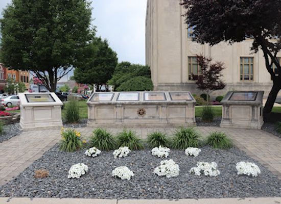 indiana/kokomo/landmark/charters-of-freedom
