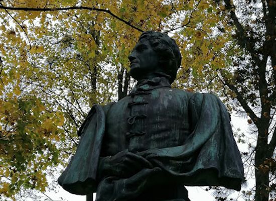 romania/baia-mare/landmark/statuia-lendvay-marton