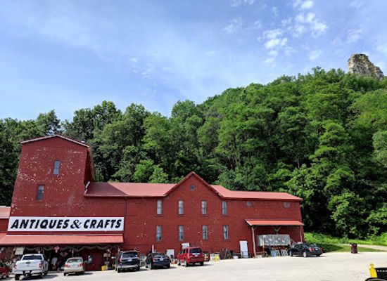 minnesota/winona/landmark/treasures-under-sugar-loaf