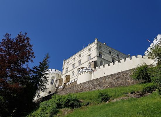 croatia/posavina/landmark/trakoscan-castle