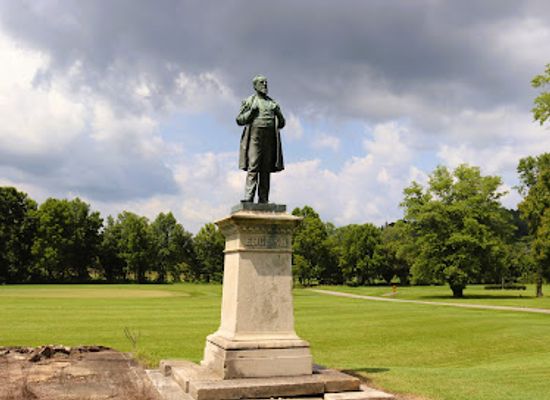 indiana/the-knobs/landmark/william-hayden-english-statue