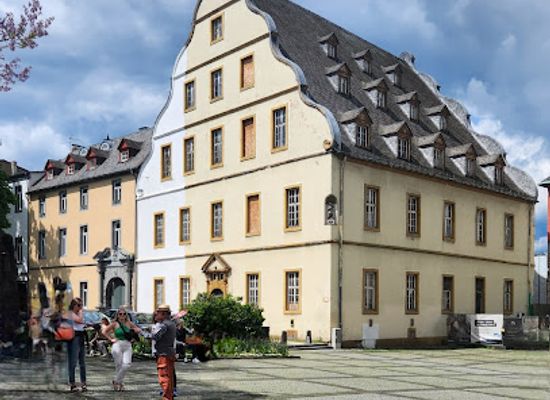 germany/koblenz/landmark/turmuhr-und-augenroller
