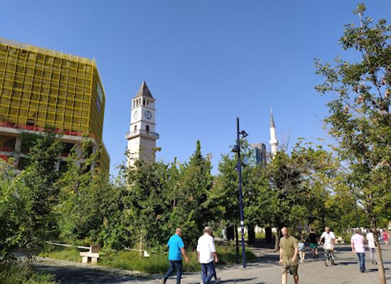 albania/tirana/landmark/kulla-e-sahatit