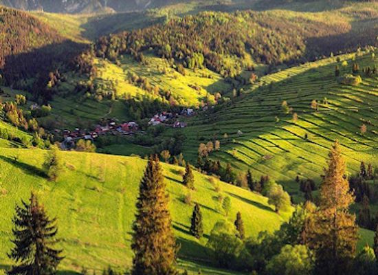 slovakia/tatras/landmark/tatra-mountains-tours
