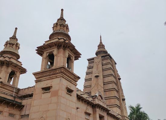 india/varanasi/sarnath/landmark/sarnath-buddhist-temple-varanasi