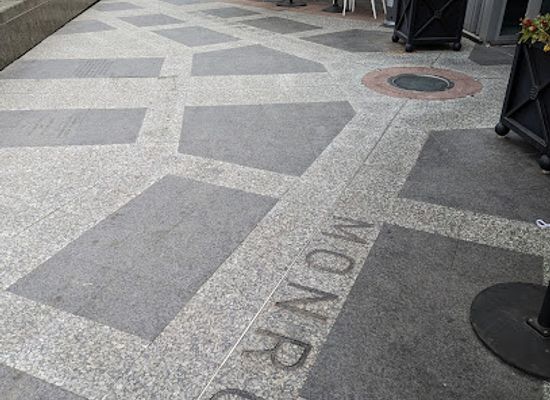 michigan/detroit/downtown-detroit/landmark/detroit-s-point-of-origin-marker