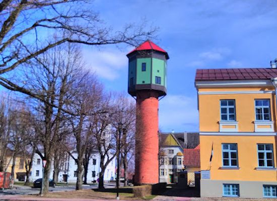 estonia/viljandi-county/landmark/viljandi-vana-veetorn