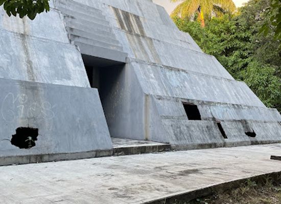 mexico/chiapas/tuxtla-gutierrez/landmark/replica-del-templo-de-las-inscripciones