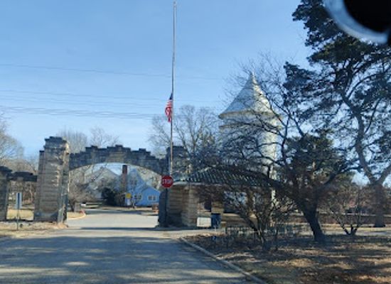 kansas/manhattan/landmark/sunset-cemetery