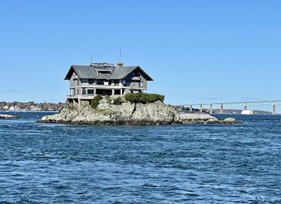 rhode-island/newport-coastline/landmark/gansett-cruises