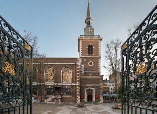 united-kingdom/london/landmark/st-james-s-piccadilly
