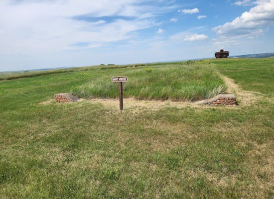 north-dakota/turtle-mountains/landmark/custer-house