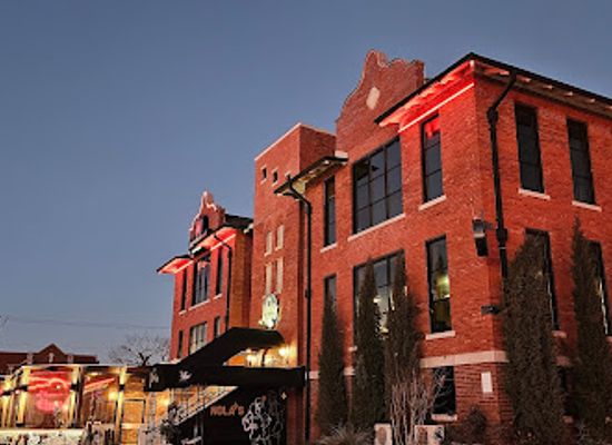 oklahoma/tulsa/cherry-street/landmark/nola-s-creole-cocktails