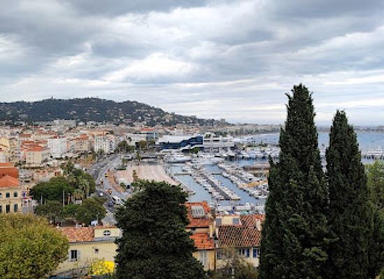 france/cannes/landmark/cannes-old-town