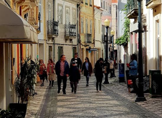 portugal/aveiro/landmark/aqui-a-volta