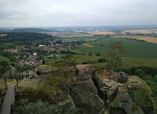 czechia/bohemian-paradise/landmark/henchmen-s-hideout