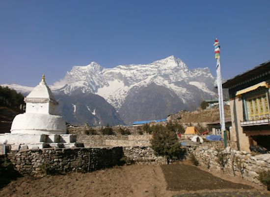 nepal/everest-base-camp/landmark/mount-everest-documentation-center
