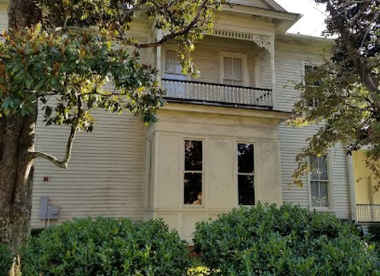 north-carolina/cape-fear/landmark/1897-poe-house