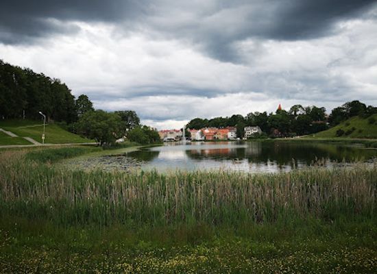 latvia/talsi/landmark/talsu-ezera-promenade