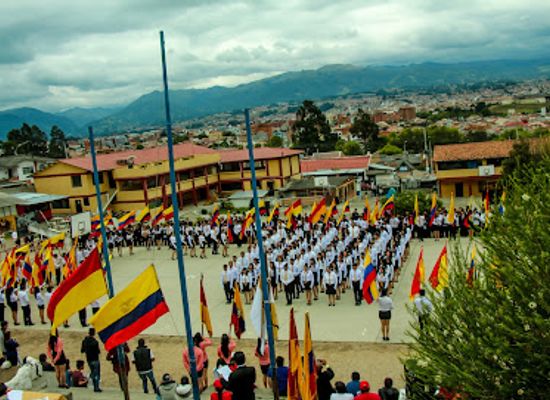 ecuador/azuay-region/landmark/ruinas-de-todos-santos