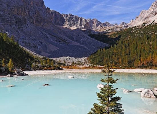italy/cortina-d-ampezzo/landmark/lago-di-sorapis-hike-start-point