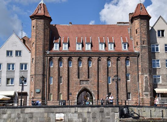 poland/pomerania/landmark/straganiarska-gate