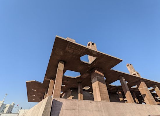 bahrain/muharraq-island/landmark/pearling-path-visitor-and-experience-center