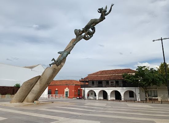 colombia/cesar-department/landmark/plaza-alfonso-lopez