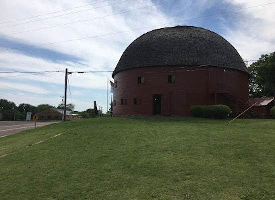 oklahoma/chickasaw-country/landmark/arcadia-round-barn