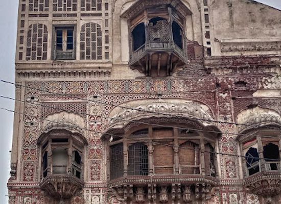 pakistan/southern-punjab/landmark/haveli-nau-nihal-singh