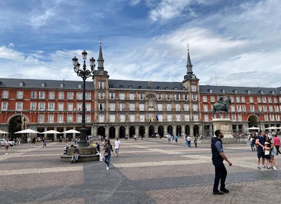 spain/madrid-community/landmark/arco-de-cofreros