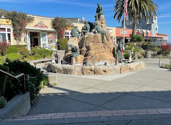 california/monterey/cannery-row/landmark/john-steinbeck-statuary
