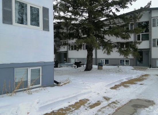 canada/interlake-region/landmark/shorepoint-village