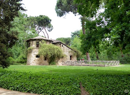 spain/madrid-community/landmark/casa-de-la-vieja
