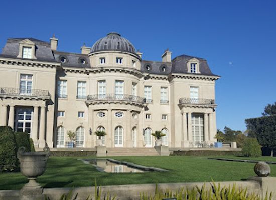 alaska/alaska-peninsula/landmark/carolands-chateau