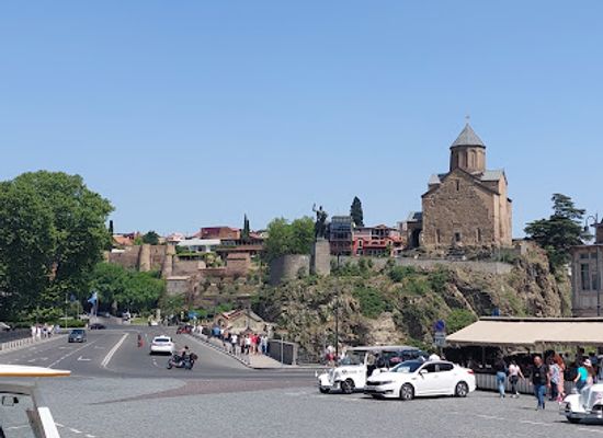 georgia/tbilisi/landmark/sayat-nova-sculpture