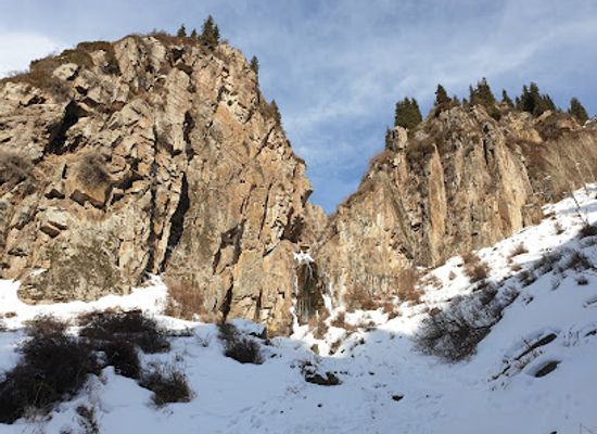 kazakhstan/almaty-mountains/landmark/butakovskiy-waterfall
