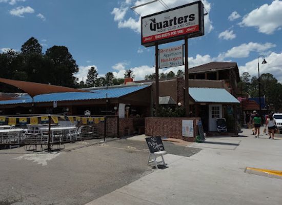 new-mexico/ruidoso/landmark/quarters