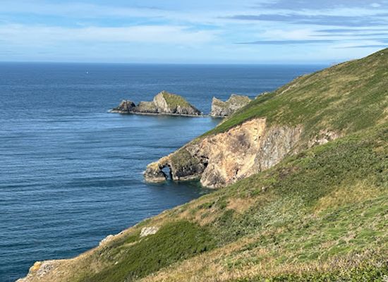 united-kingdom/pembrokeshire-coast-national-park/attraction/pembrokeshire-coast-path-2