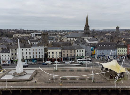 ireland/waterford/landmark/william-vincent-wallace-plaza