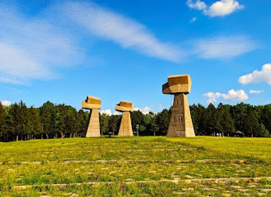serbia/nis/stari-grad/landmark/park-bubanj