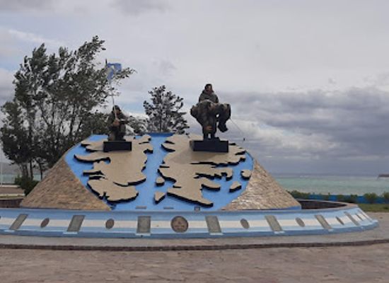 argentina/puerto-madryn/landmark/monumento-a-los-caidos-en-puerto-madryn