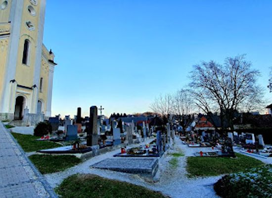 slovenia/skofja-loka/landmark/pokopalisce-stara-loka